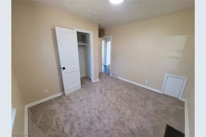 923 Russell Avenue, Akron, OH 44307 - Photo 10