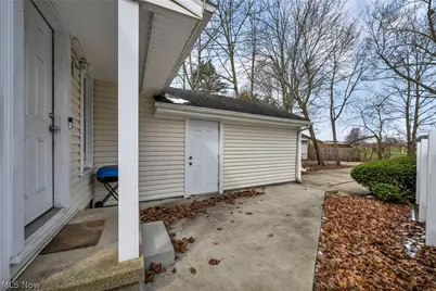 394 N Hawkins Avenue, Akron, OH 44313 - Photo 40