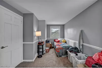 394 N Hawkins Avenue, Akron, OH 44313 - Photo 24