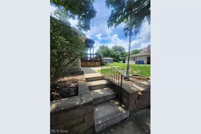 189 Center Street, Struthers, OH 44471 - Photo 8