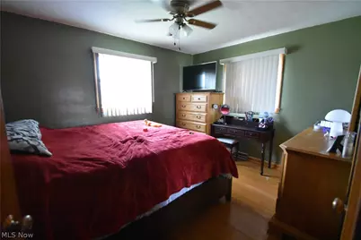 189 Center Street, Struthers, OH 44471 - Photo 18