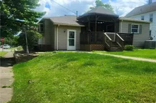 189 Center St, Struthers, OH 44471 - Photo 6