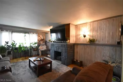 189 Center Street, Struthers, OH 44471 - Photo 12