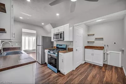 12508 Sobieski Avenue, Loveland, OH 44135 - Photo 6