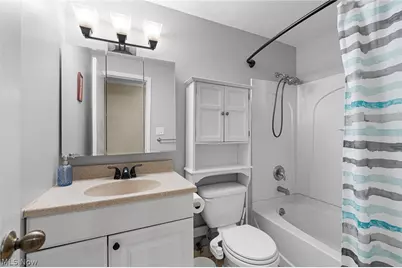 12900 Lake Avenue #2005, Oakwood, OH 44107 - Photo 16