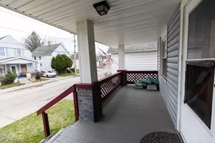 3418 W 45th St, Loveland, OH 44102 - Photo 2