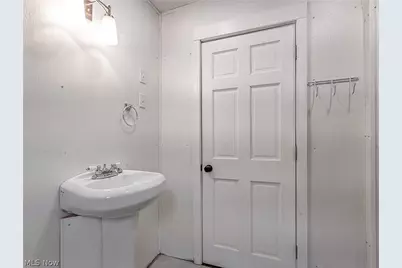 1268 Pondview Avenue #B, Akron, OH 44305 - Photo 8