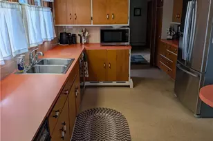 5721 Skyline Dr, Cambridge, OH 43725 - Photo 10