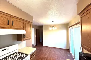 2205 Kimball Ct, Akron, OH 44314 - Photo 8