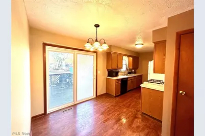 2205 Kimball Court, Akron, OH 44314 - Photo 6