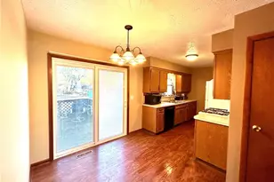 2205 Kimball Ct, Akron, OH 44314 - Photo 6
