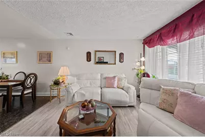 2317 40th Street NE, Canton, OH 44705 - Photo 8