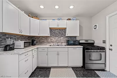 2317 40th Street NE, Canton, OH 44705 - Photo 16