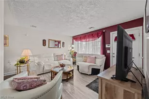 2317 40th St NE, Canton, OH 44705 - Photo 6