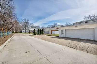 15 Meadowlawn Drive #9, Mentor, OH 44060 - Photo 44