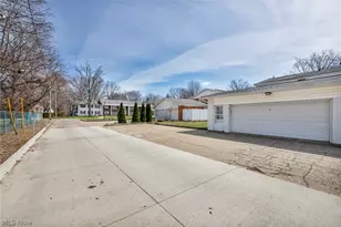 15 Meadowlawn Dr, Mentor, OH 44060 - Photo 44