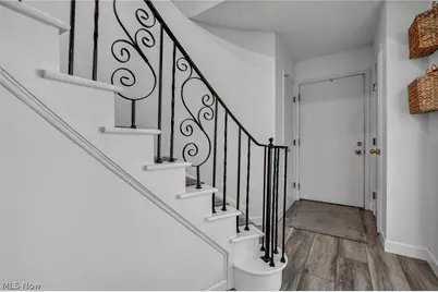 15 Meadowlawn Drive #9, Mentor, OH 44060 - Photo 6