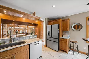 1105 Riverwoods Dr, Akron, OH 44313 - Photo 12