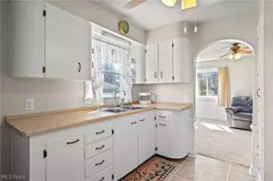 104 W Carolina Ave, Sebring, OH 44672 - Photo 16