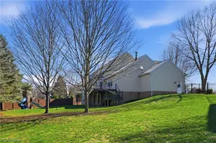 6625 Olde Stone Cir NE, Canton, OH 44721 - Photo 48