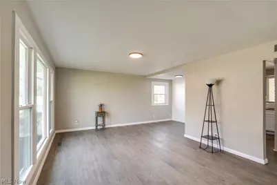 3423 W Bailey Road, Cuyahoga Falls, OH 44221 - Photo 10