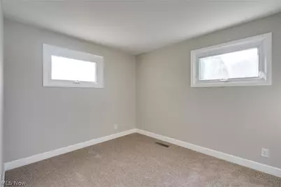 3423 W Bailey Road, Cuyahoga Falls, OH 44221 - Photo 24