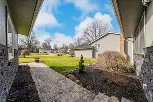 1013 Scituate Ct, Grafton, OH 44044 - Photo 2