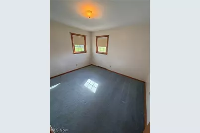 8615 Chesterton Drive, Poland, OH 44514 - Photo 14