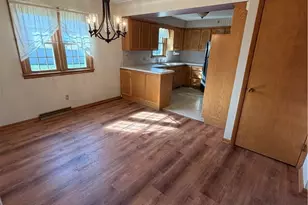 8615 Chesterton Dr, Poland, OH 44514 - Photo 4