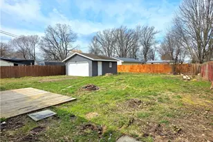 746 Delaware Ave, Elyria, OH 44035 - Photo 12