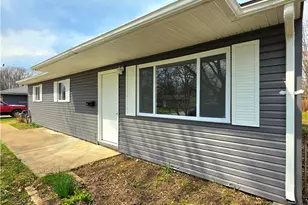 746 Delaware Ave, Elyria, OH 44035 - Photo 2