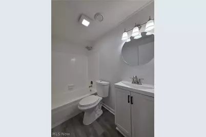 746 Delaware Avenue, Elyria, OH 44035 - Photo 8