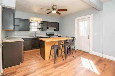 2202 5th Street NE, Canton, OH 44704 - Photo 8
