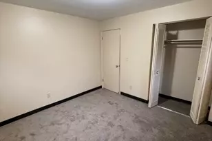 170 Kendall Ave, Campbell, OH 44405 - Photo 10