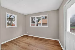 1851 Beverly Hills Dr, Euclid, OH 44117 - Photo 8