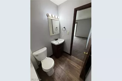 249 Folsom Street #6, Champion, OH 44483 - Photo 10