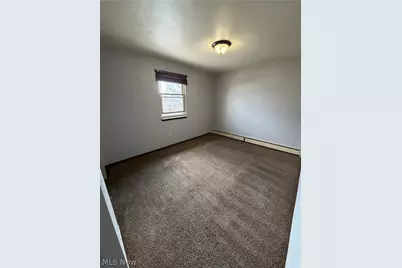 249 Folsom Street #6, Champion, OH 44483 - Photo 14