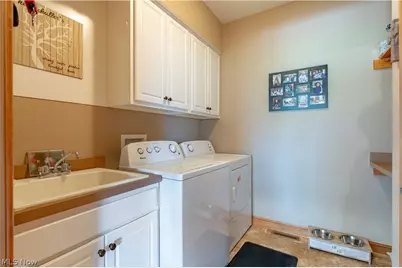 6607 Woodbridge Circle NW, Massillon, OH 44646 - Photo 26