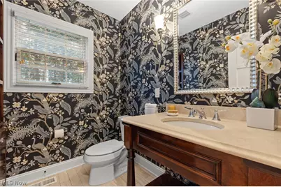 22275 Calverton Road, Huber Heights, OH 44122 - Photo 18