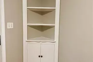 23710 E Baintree Rd, Beachwood, OH 44122 - Photo 12