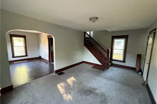 1033 Olive Ave NE, Warren, OH 44483 - Photo 8