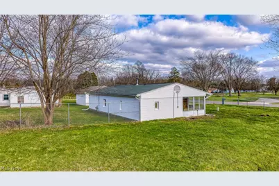 4321 30th Street NE, Canton, OH 44705 - Photo 6