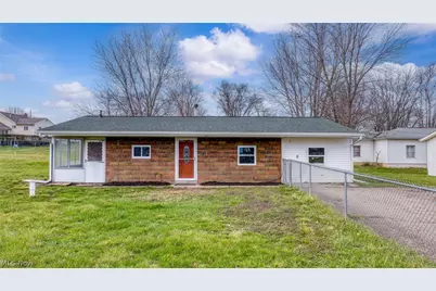 4321 30th Street NE, Canton, OH 44705 - Photo 2