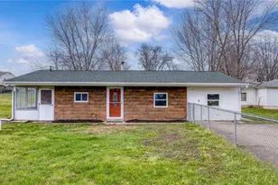 4321 30th St NE, Canton, OH 44705 - Photo 2