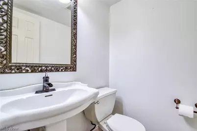 5542 Bretton Court #A, Willoughby, OH 44094 - Photo 10