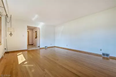 155 Moore Road, Akron, OH 44319 - Photo 4