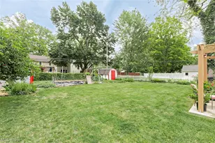 8279 Westmoor Rd, Mentor, OH 44060 - Photo 6