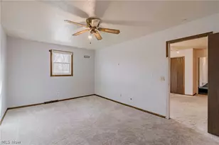 5875 Deepwood Trail, Solon, OH 44139 - Photo 28