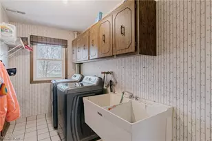 5875 Deepwood Trail, Solon, OH 44139 - Photo 20