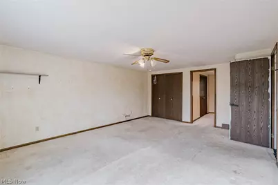 5875 Deepwood Trail, Solon, OH 44139 - Photo 22